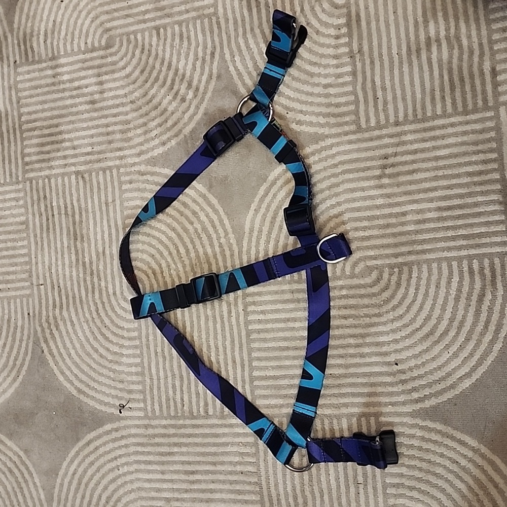 NWOT Woof Concept L dog harness
